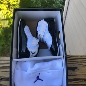 JORDAN 11 GIFTPACK 4C